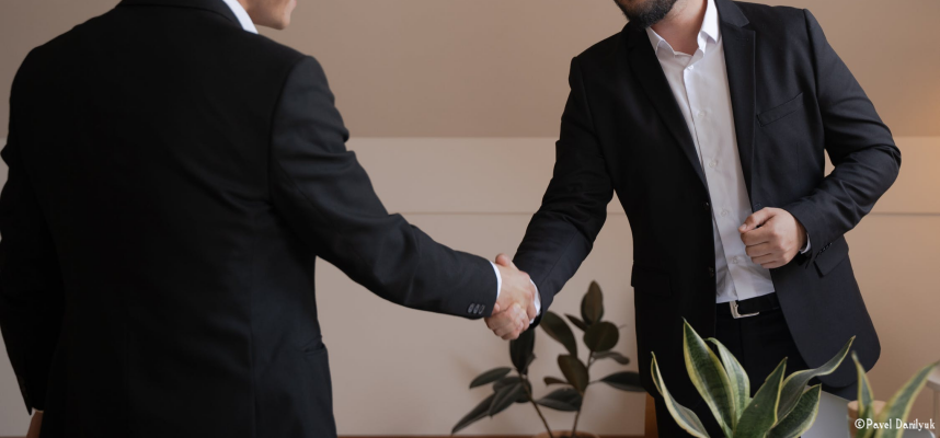 Il servizio di brokeraggio rientra tra gli incarichi di consulenza