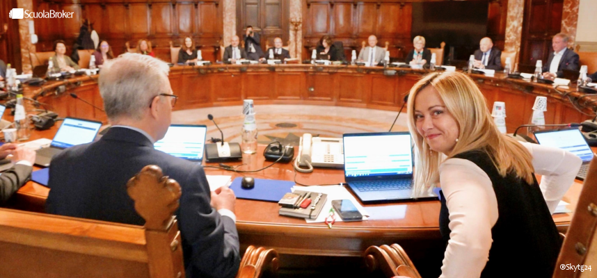 Decreto Lavoro: l'assicurazione contro gli incidenti a scuola